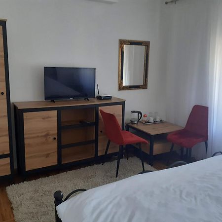 Apartmani Zaara 塞拉耶佛 外观 照片