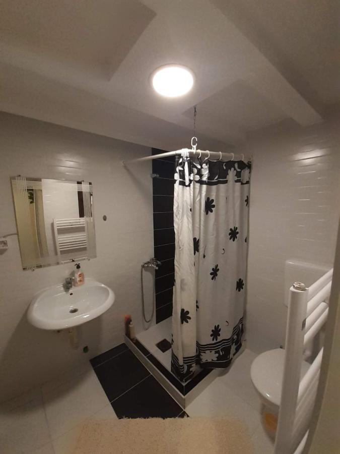 Apartmani Zaara 塞拉耶佛 外观 照片